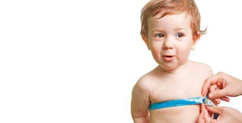 Как правильно подобрать размер одежды для малыша?